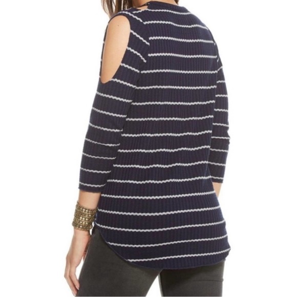NWT, Chaser, Women’s, Double Cold Shoulder Thermal Henley 3/4 Sleeve Top - Picture 2 of 4
